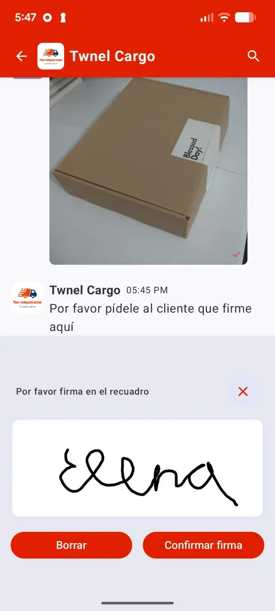 Twnel Messenger on an Android phone: the driver photographs the package and the customer signs for the delivery on screen